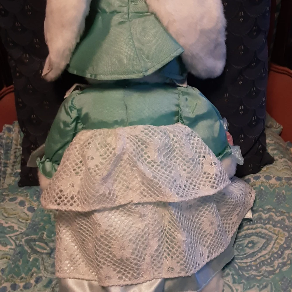 NWT VINTAGE DRESSED EASTER BUNNY, 20